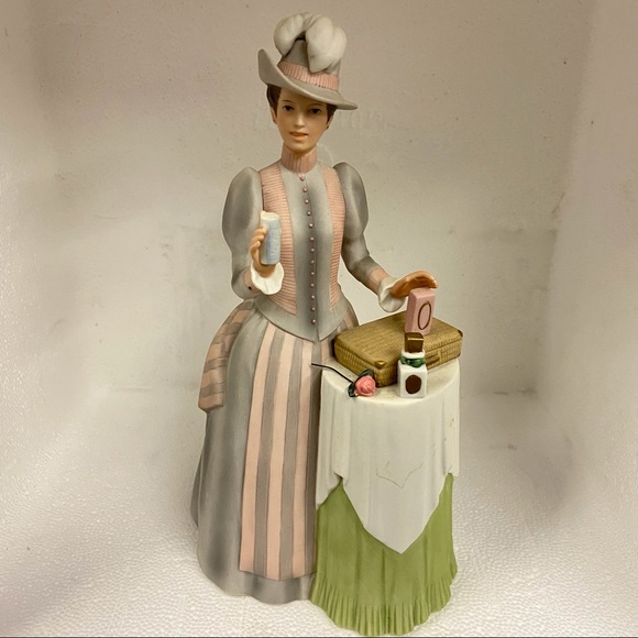 Vintage Avon decor - Picture 11 of 16